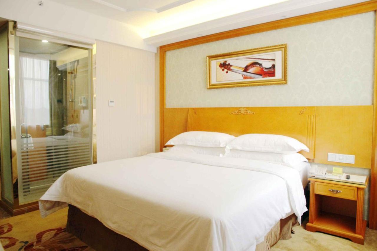 Vienna Hotel Guangzhou Nanpu Station Luaran gambar